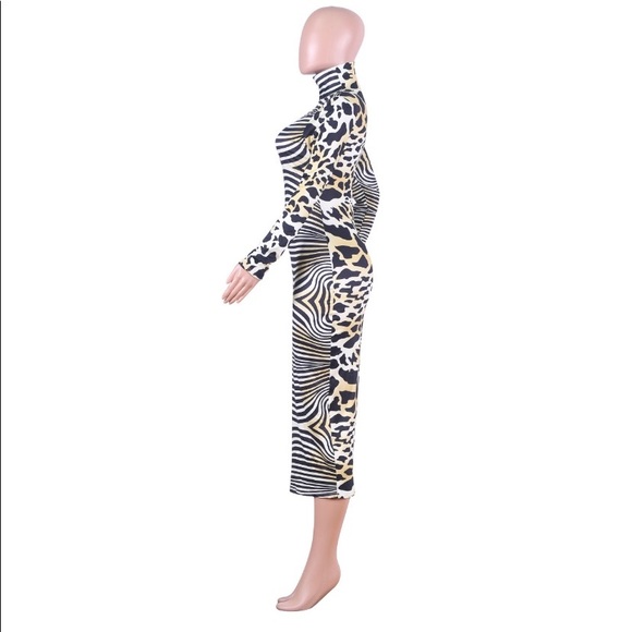 🖤NEW ARRIVALS🤍 Leopard & Zebra Print Midi Dress - Picture 3 of 6